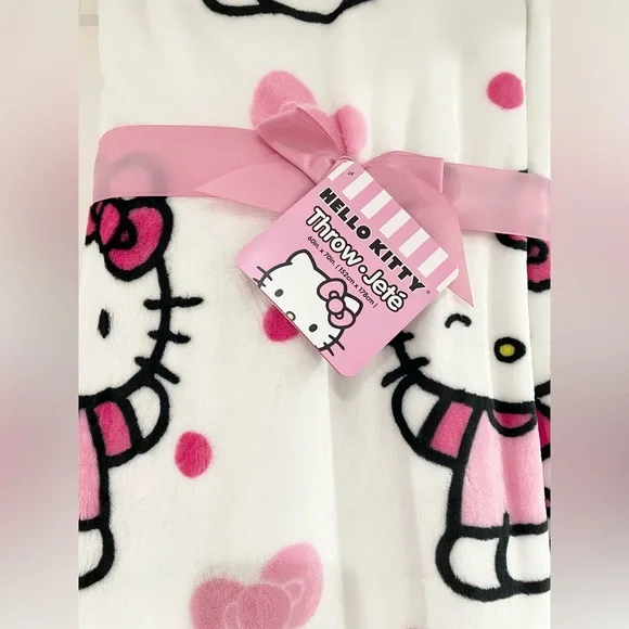 New Hello Kitty Blanket - Picture 2 of 2